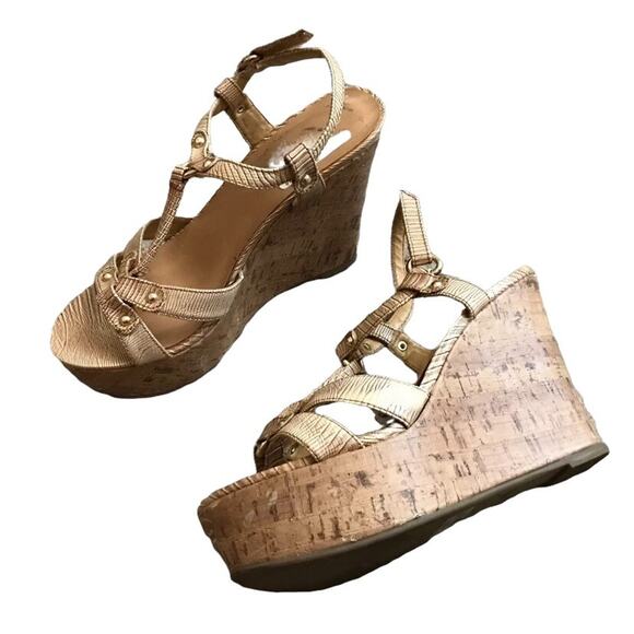 CLASSIFIED Womens Size 5.5 Beige Wedge Block Heel Strappy Peep Toe Shoes Sandals - Picture 1 of 10